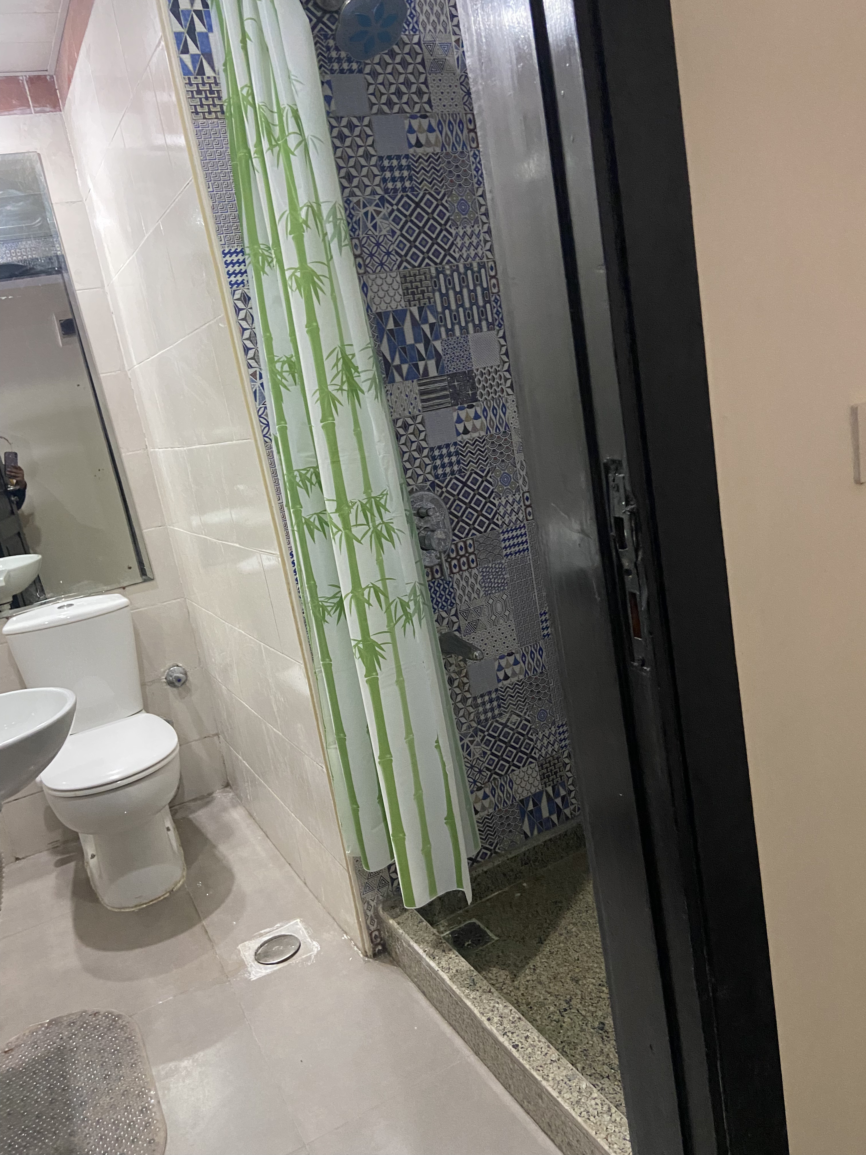 Renzo -   Property 818