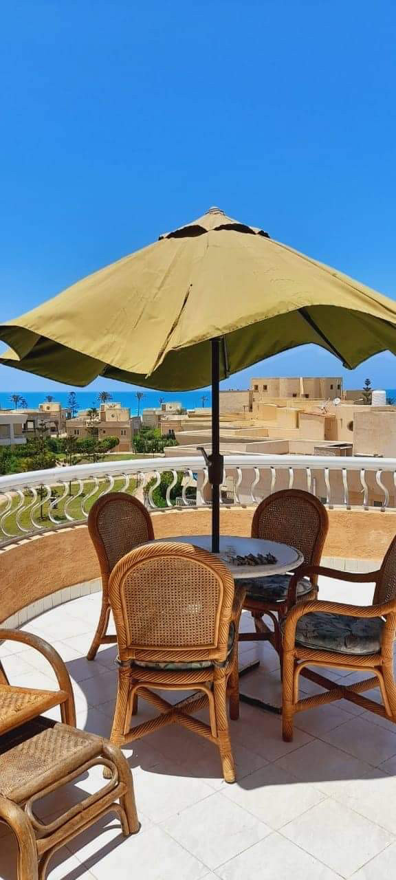 للايجار ڤيلا مكيفة بحديقة في الساحل الشمالي