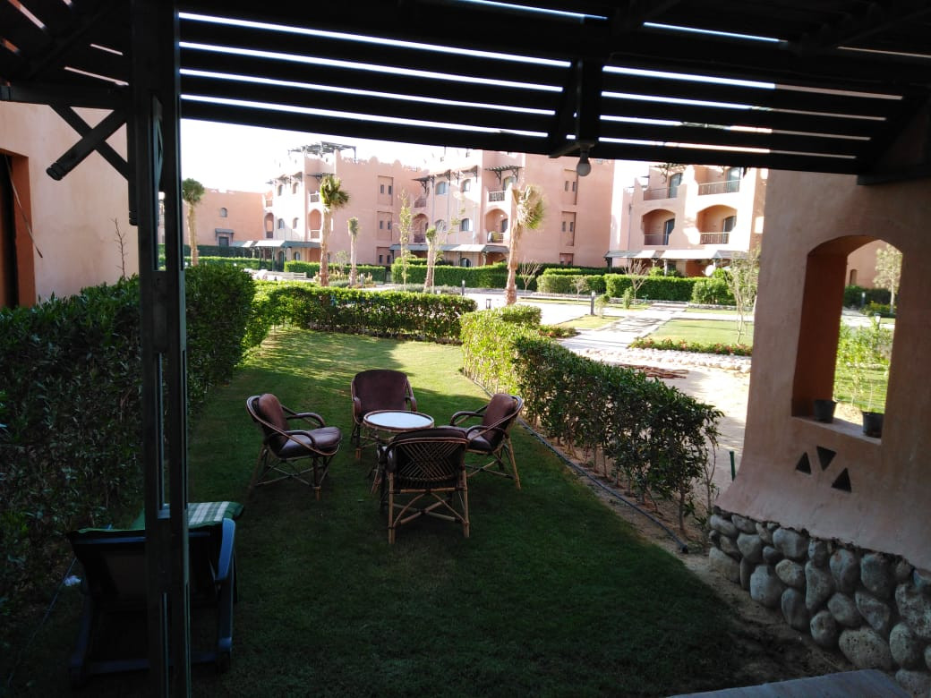 Renzo -   شاليه غرفة واحدة دور ارضي بحديقة خاصة