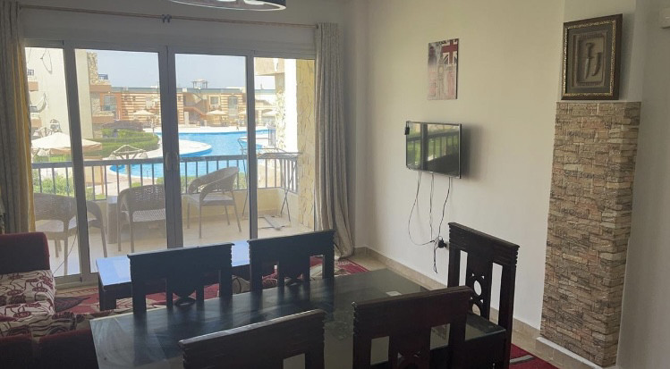 Renzo -   شالية فى (بلومار) العين السخنة