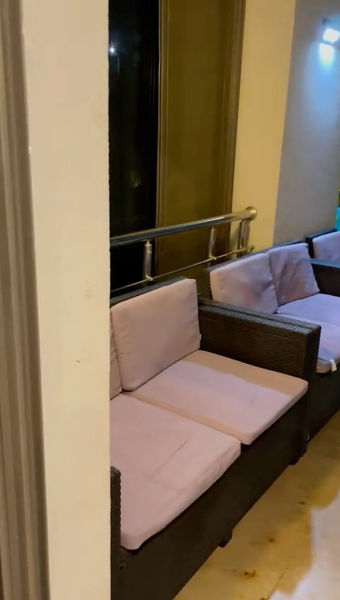 Renzo -   Property 152