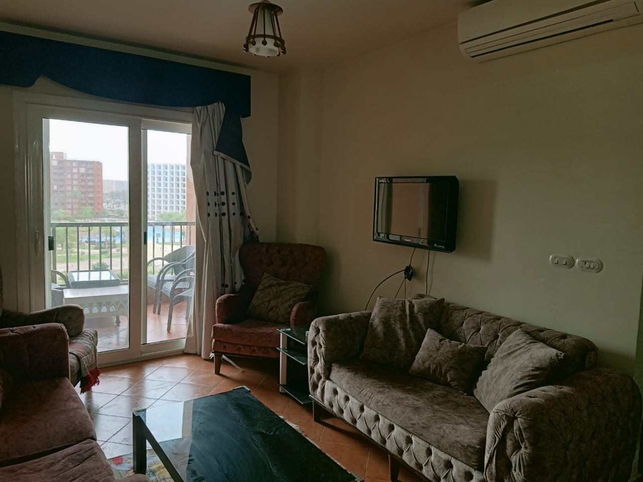 Renzo -   شالية للايجار في جولف بورتو مارينا الساحل الشمالي