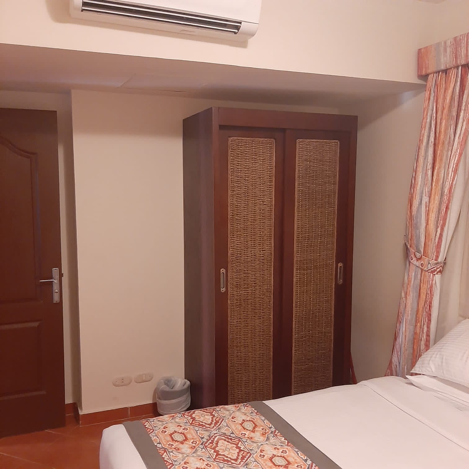 Renzo -   Property 1064