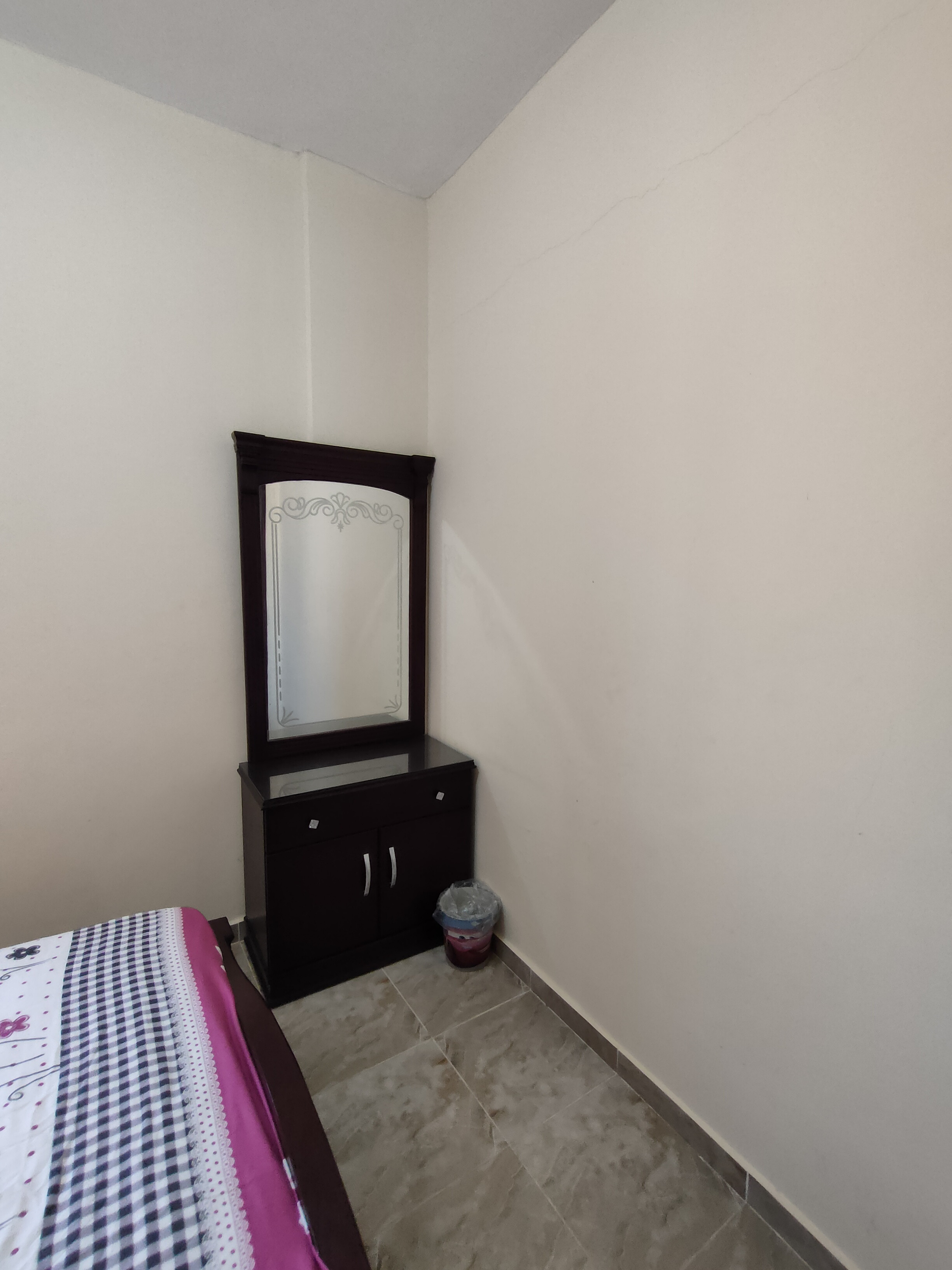 Renzo -   Nozha Beach