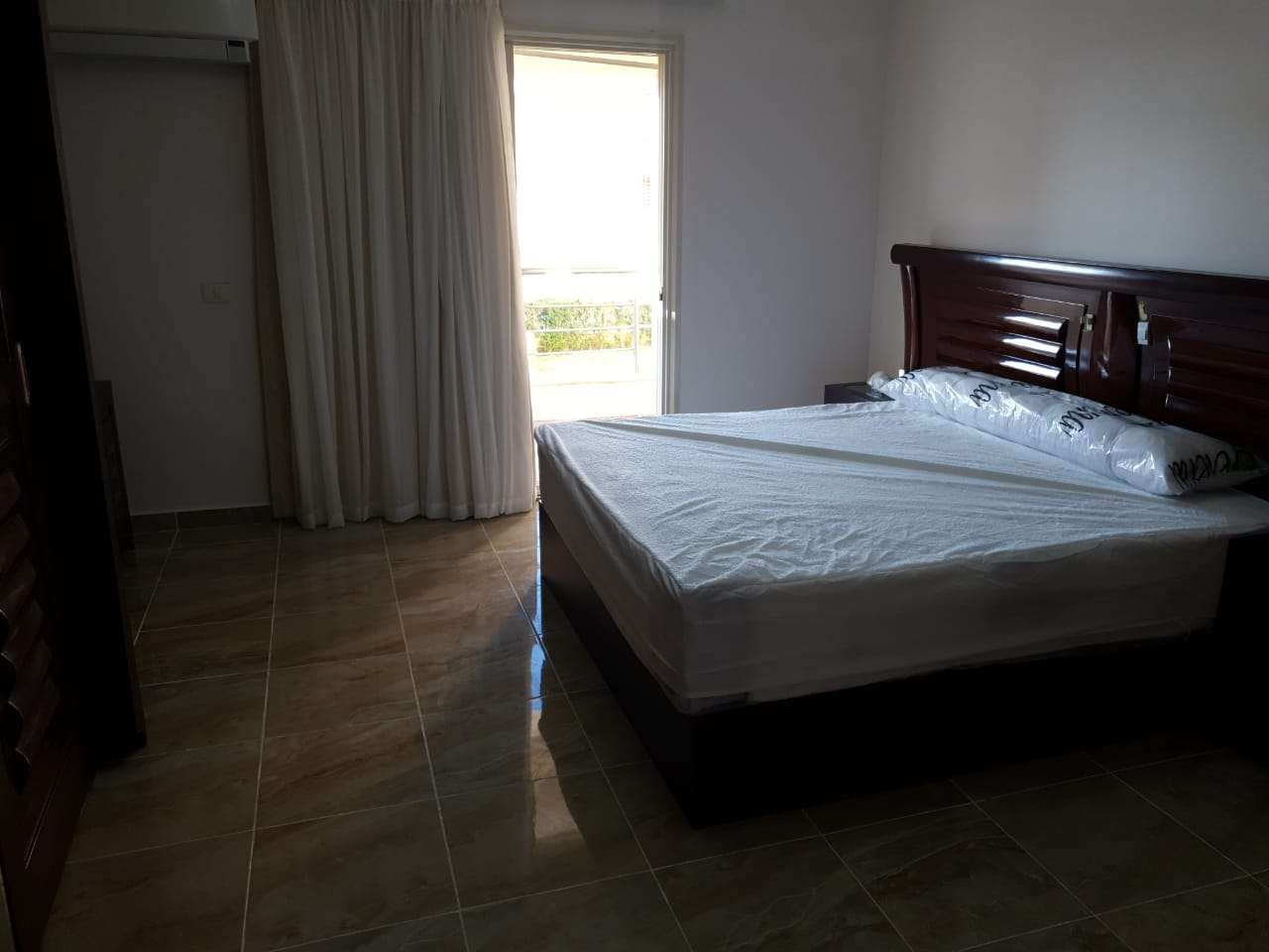 Renzo -   Property 24