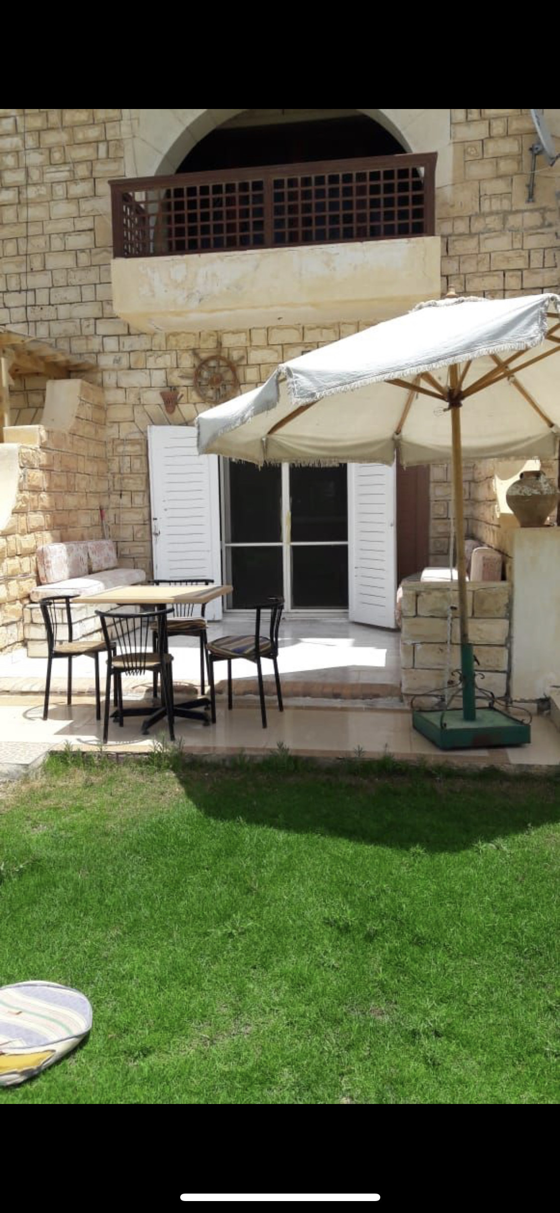 Renzo -   Property 78