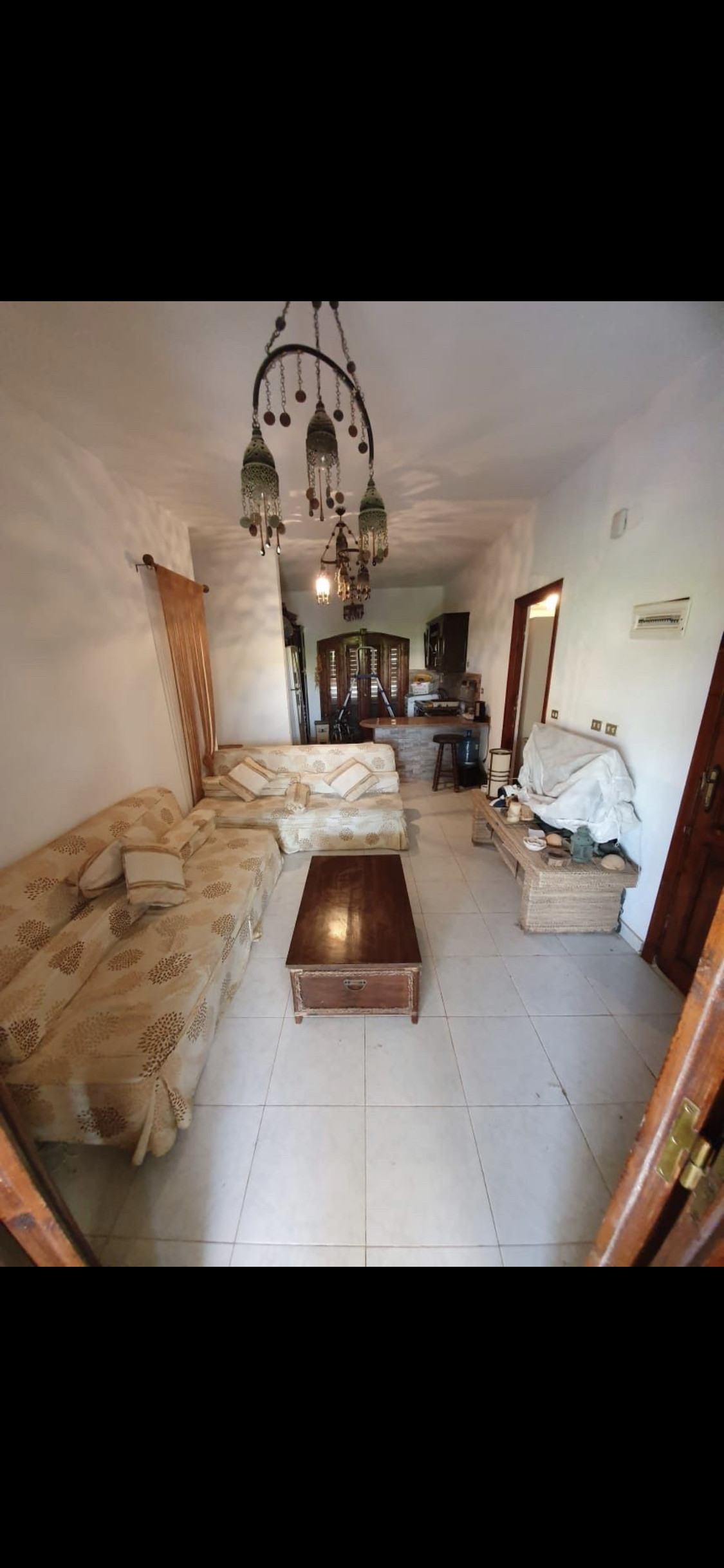 Renzo -   Property 82