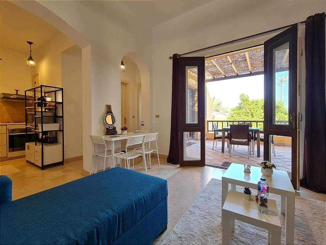 Renzo -   One bedroom apartment with a big terrace and pool view in Gouna