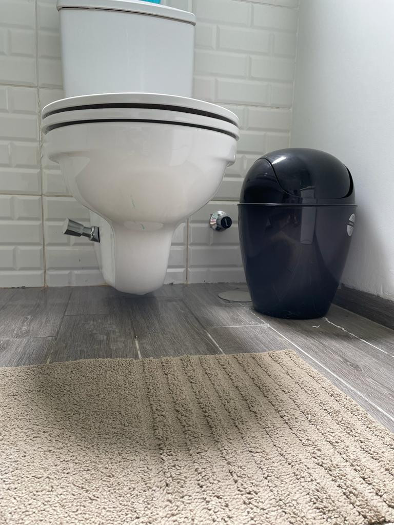 Renzo -   Property 702