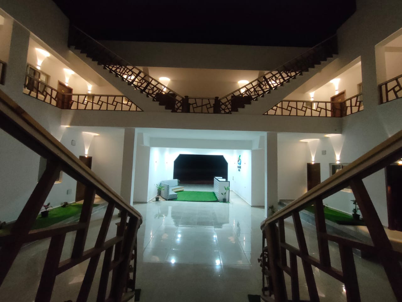 Renzo -   Property 1040