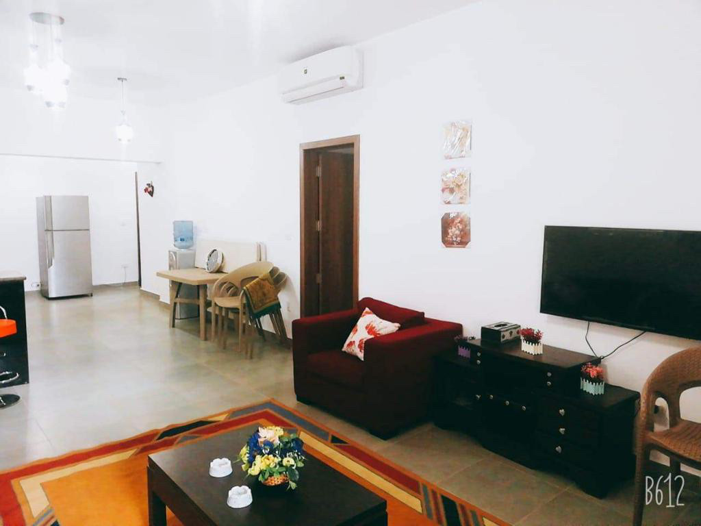 Renzo -   Property 72