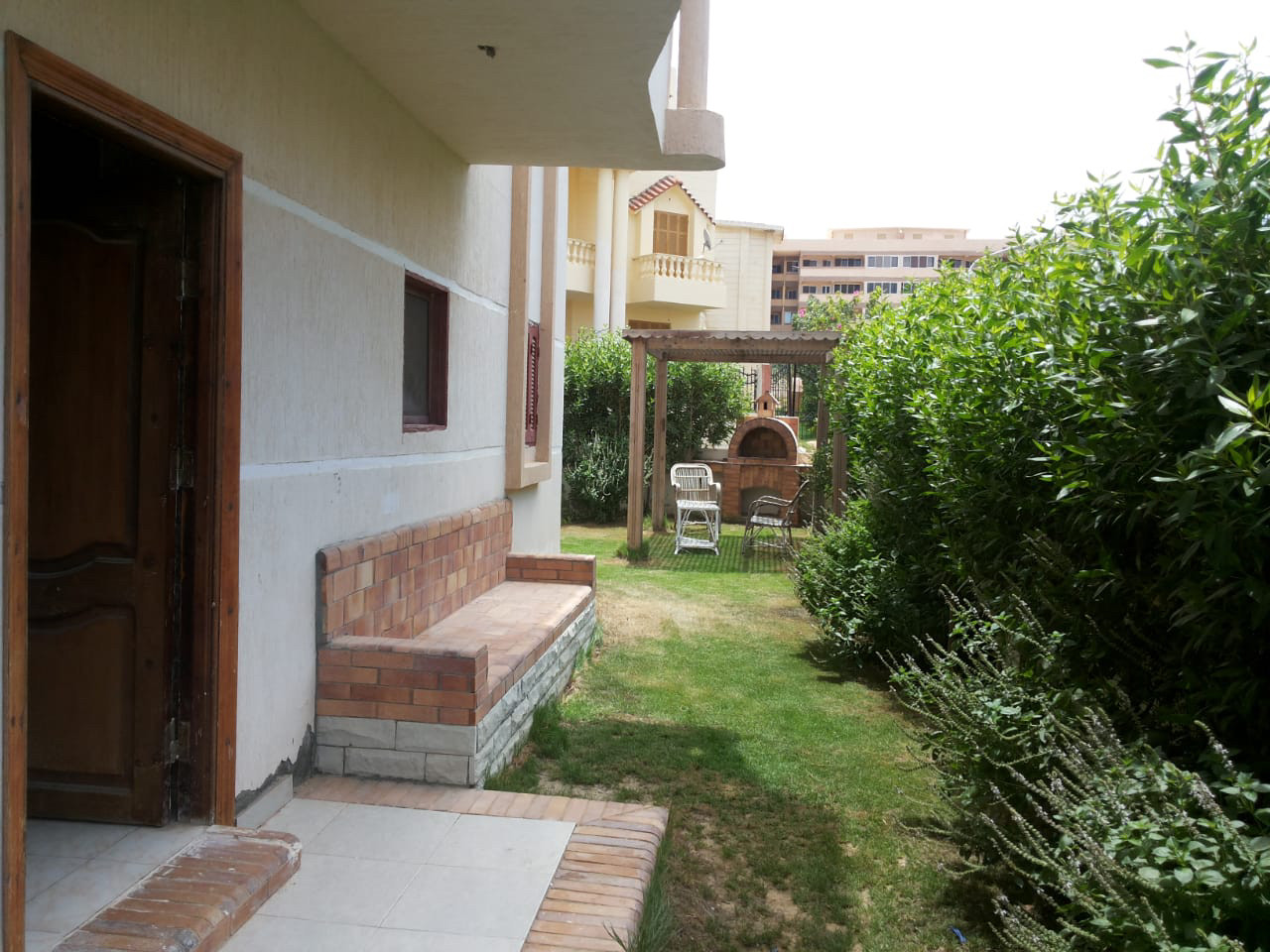 Renzo -   Property 914