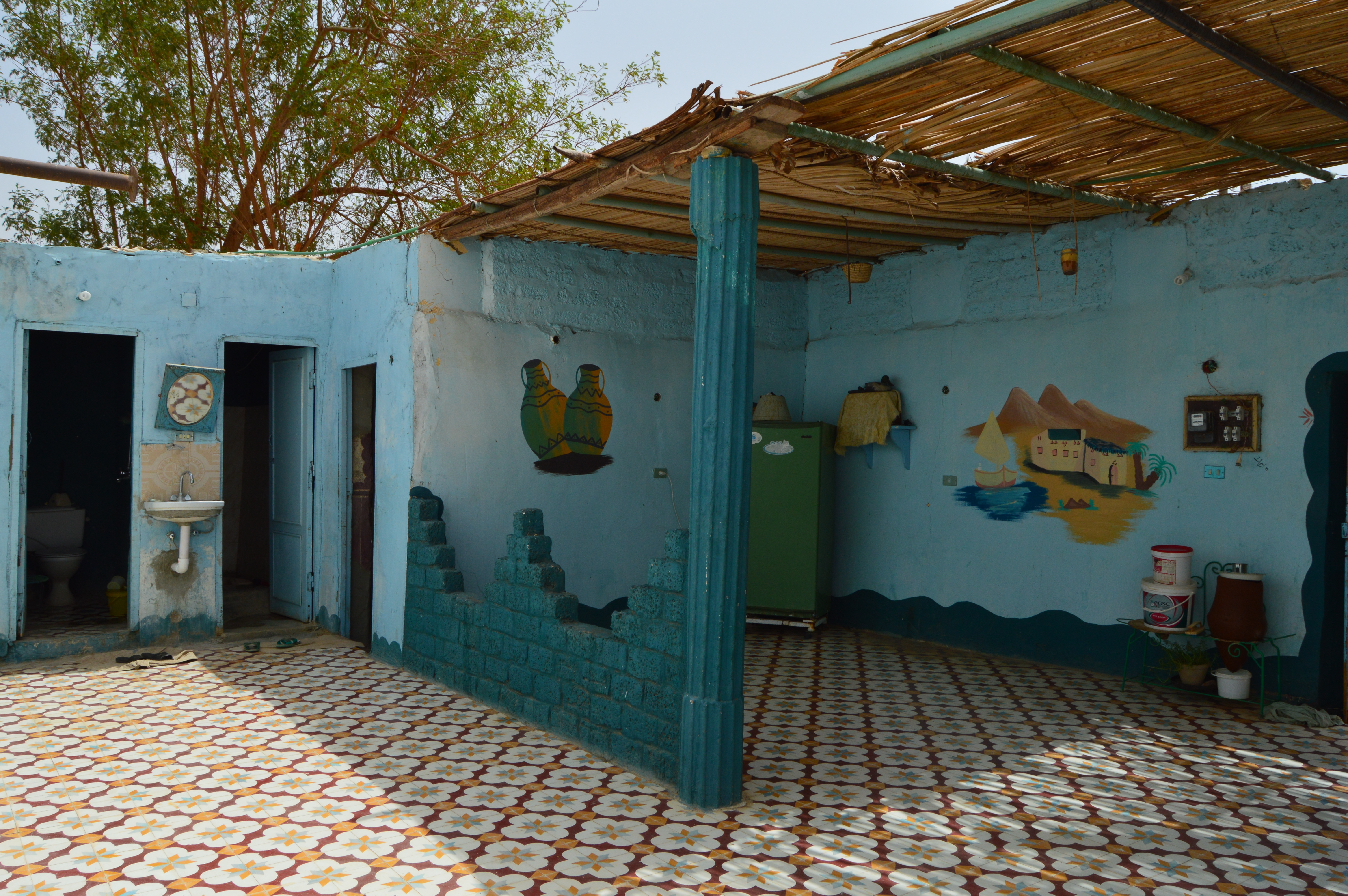 Renzo -   Property 42