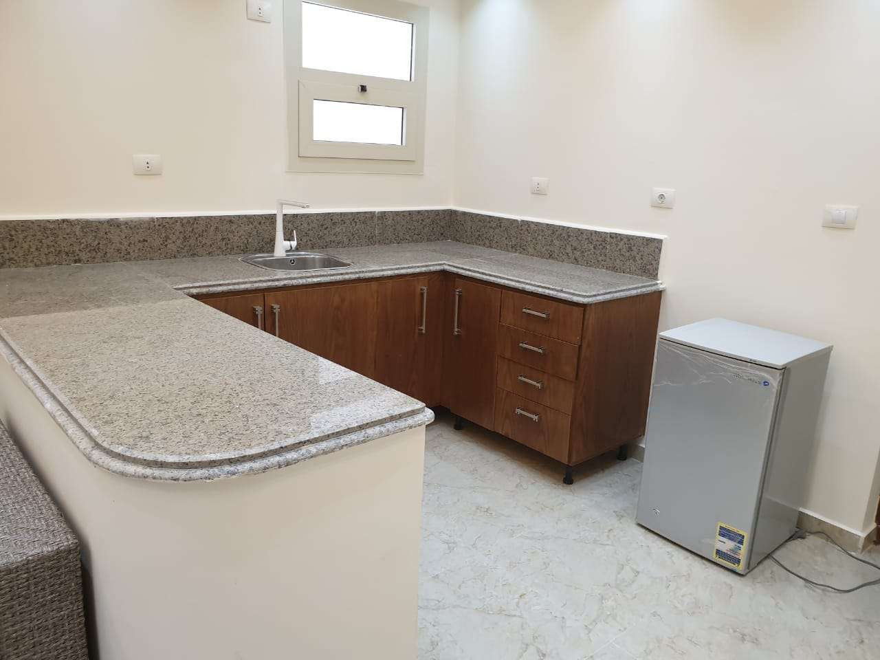 Renzo -   Property 24