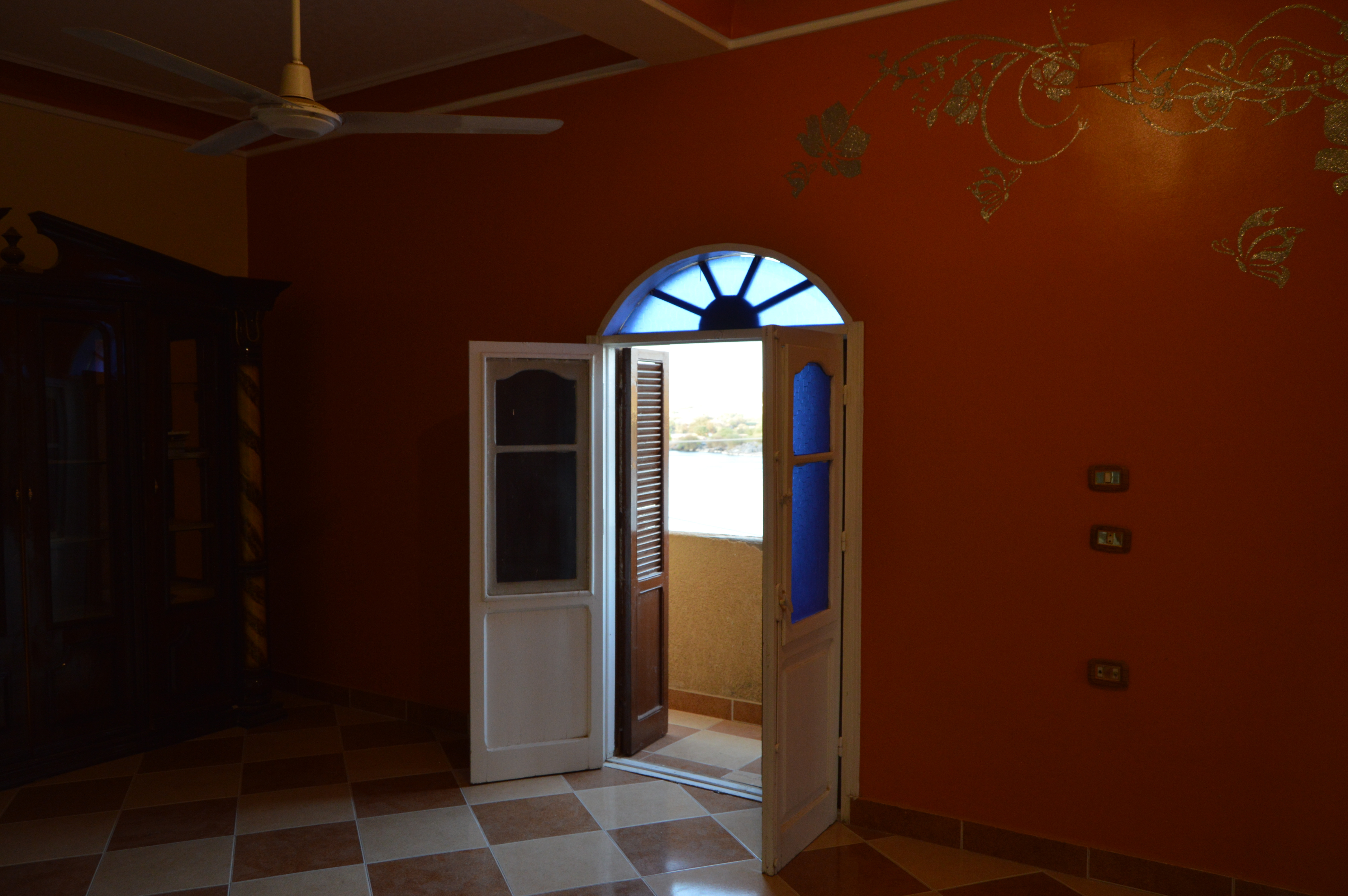 Renzo -   Property 37