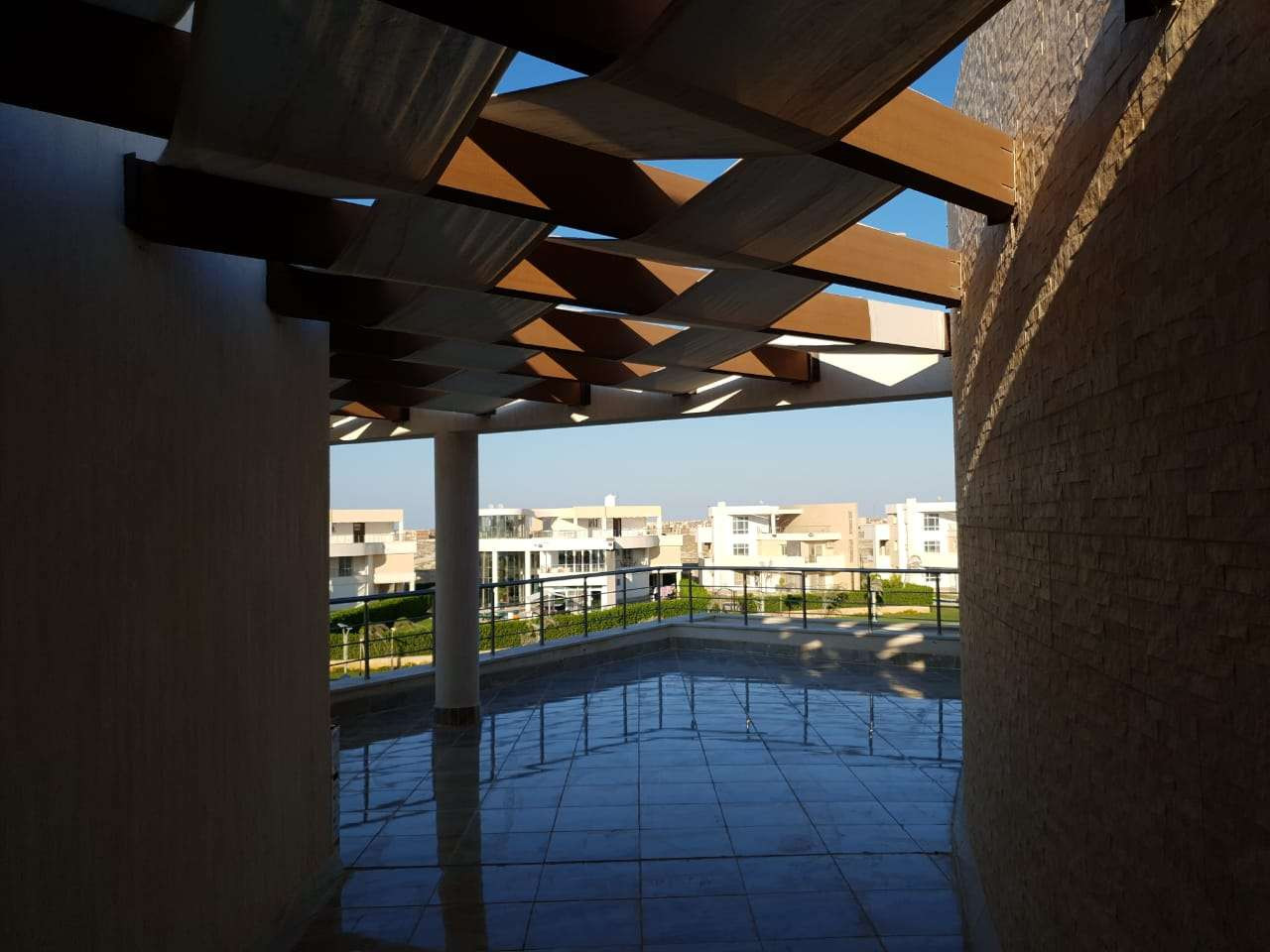 Renzo -   Property 24