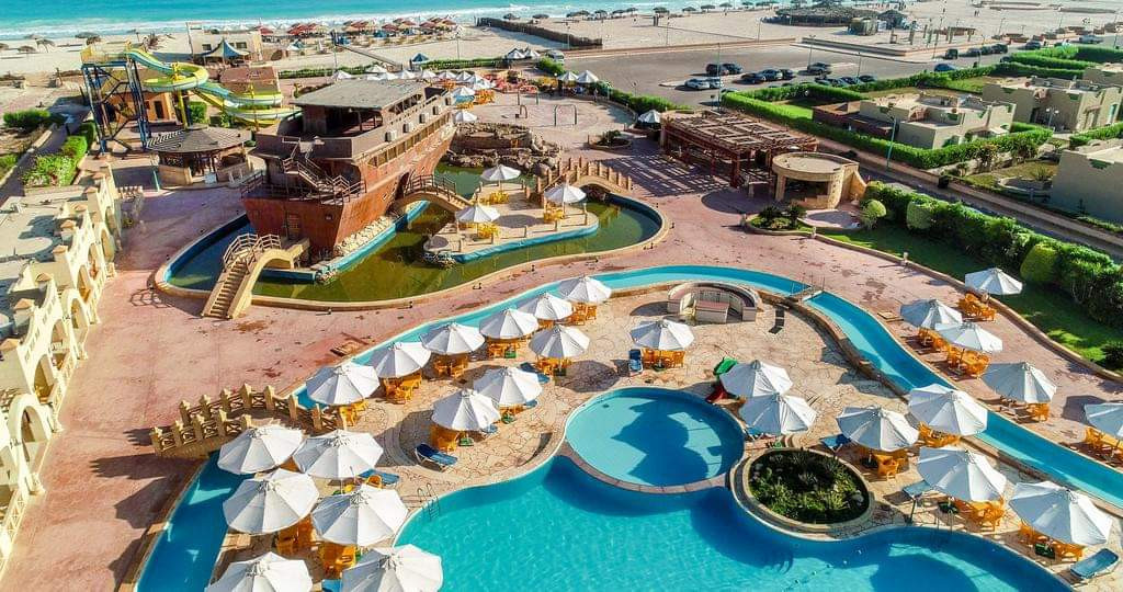 Renzo -   Single Room in Green Leaves North Coast