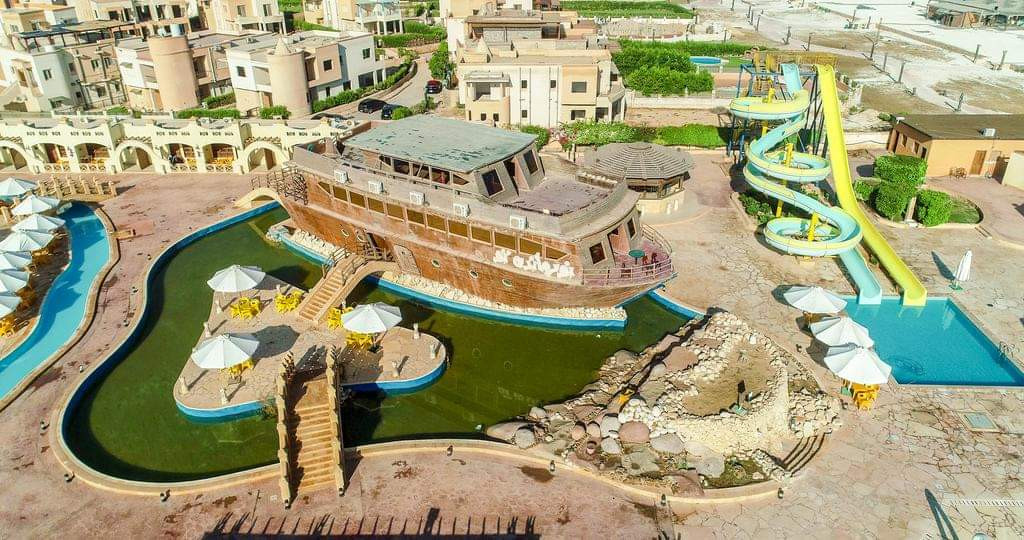 Renzo -   Single Room in Green Leaves North Coast