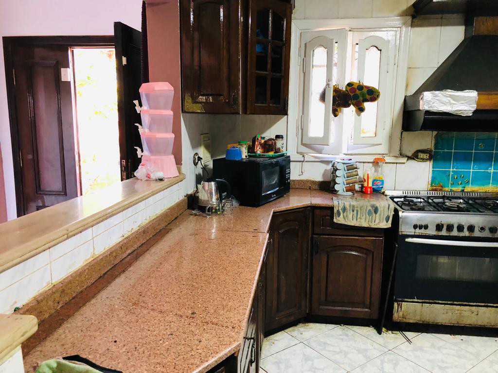 Renzo -   Property 899