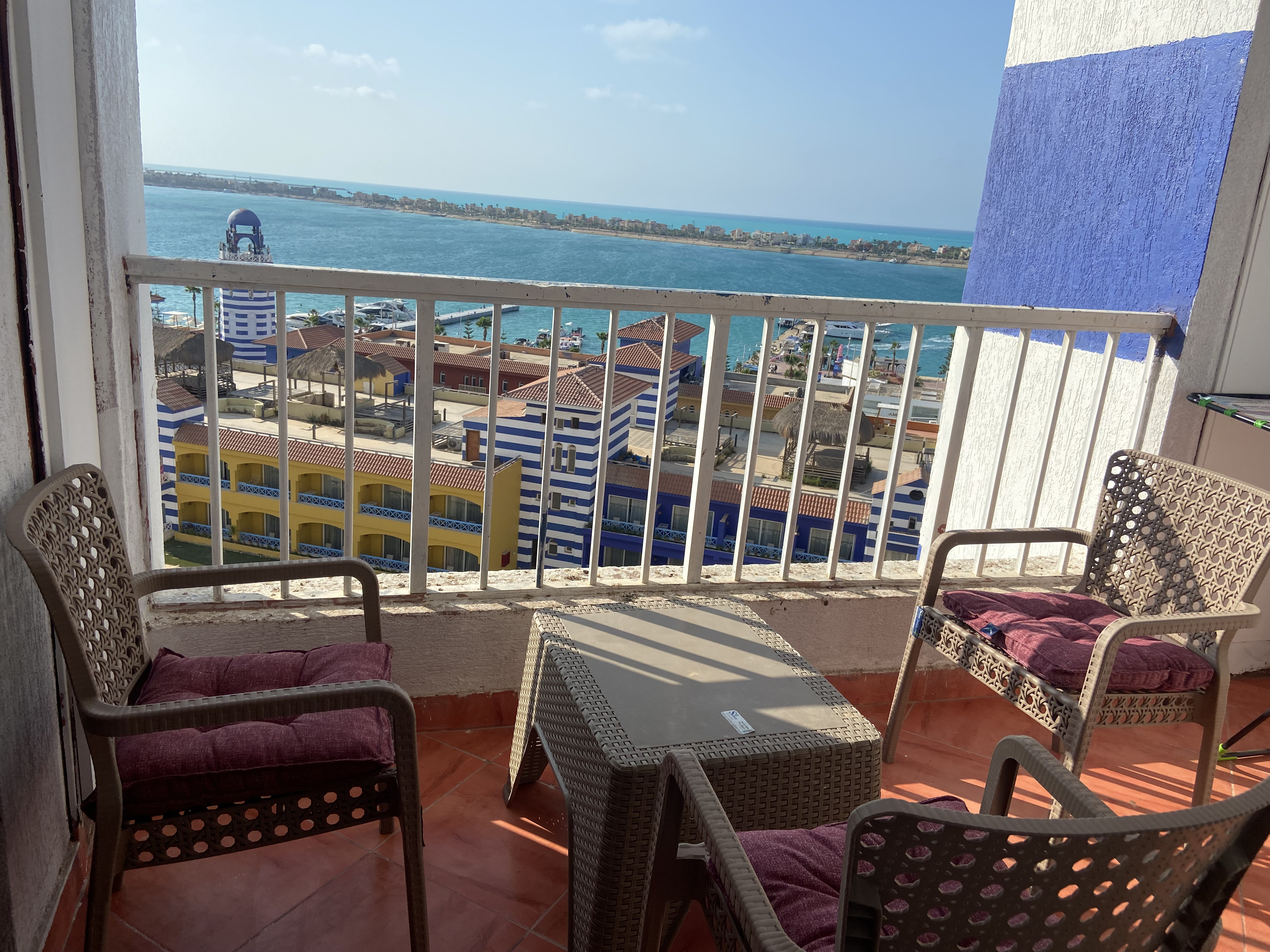 Renzo -   Property 818