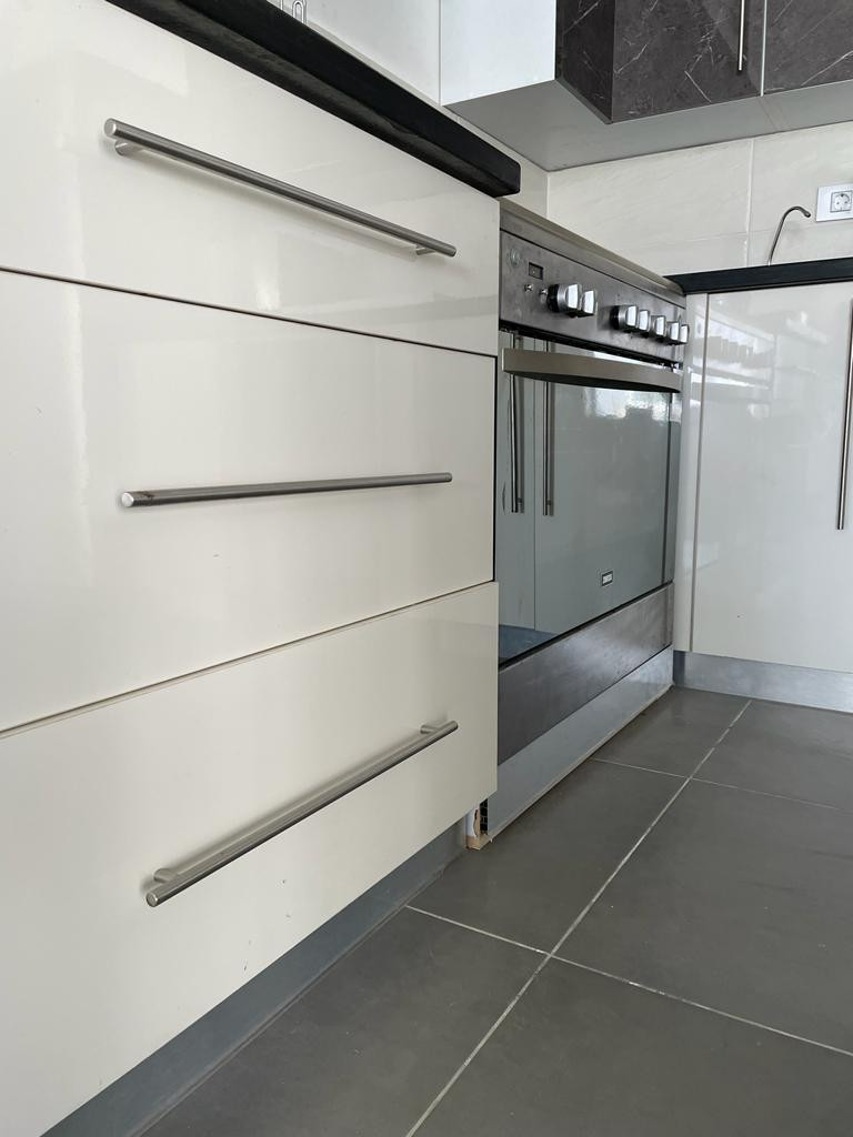 Renzo -   Property 702