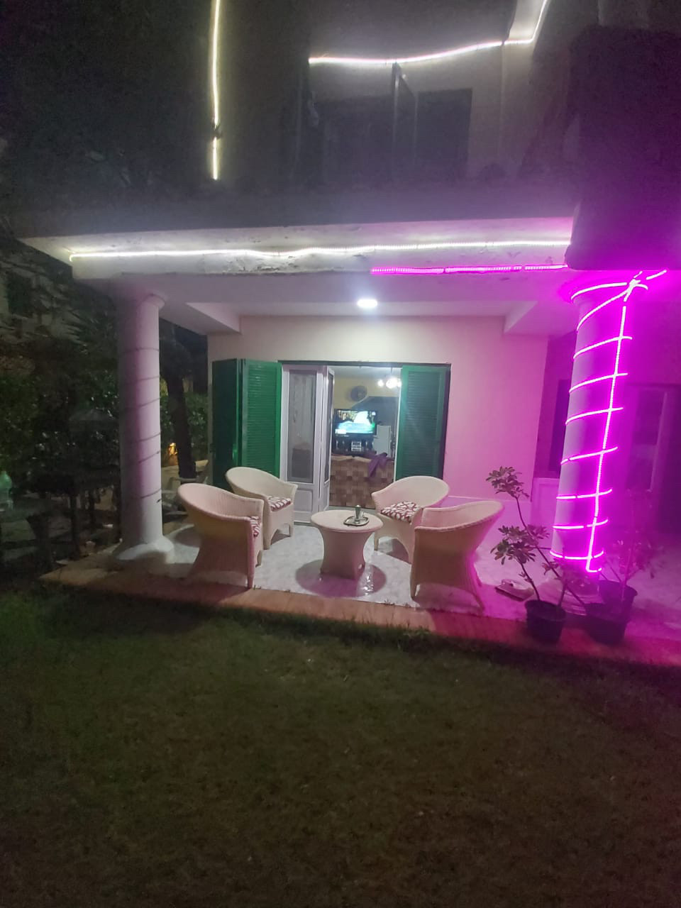 Renzo -   Property 899