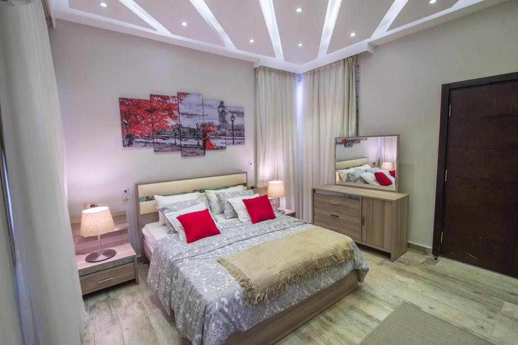 Renzo -   Property 804