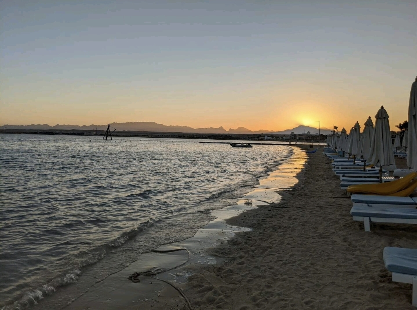 Renzo -   Veranda sahl hasheesh resort studio