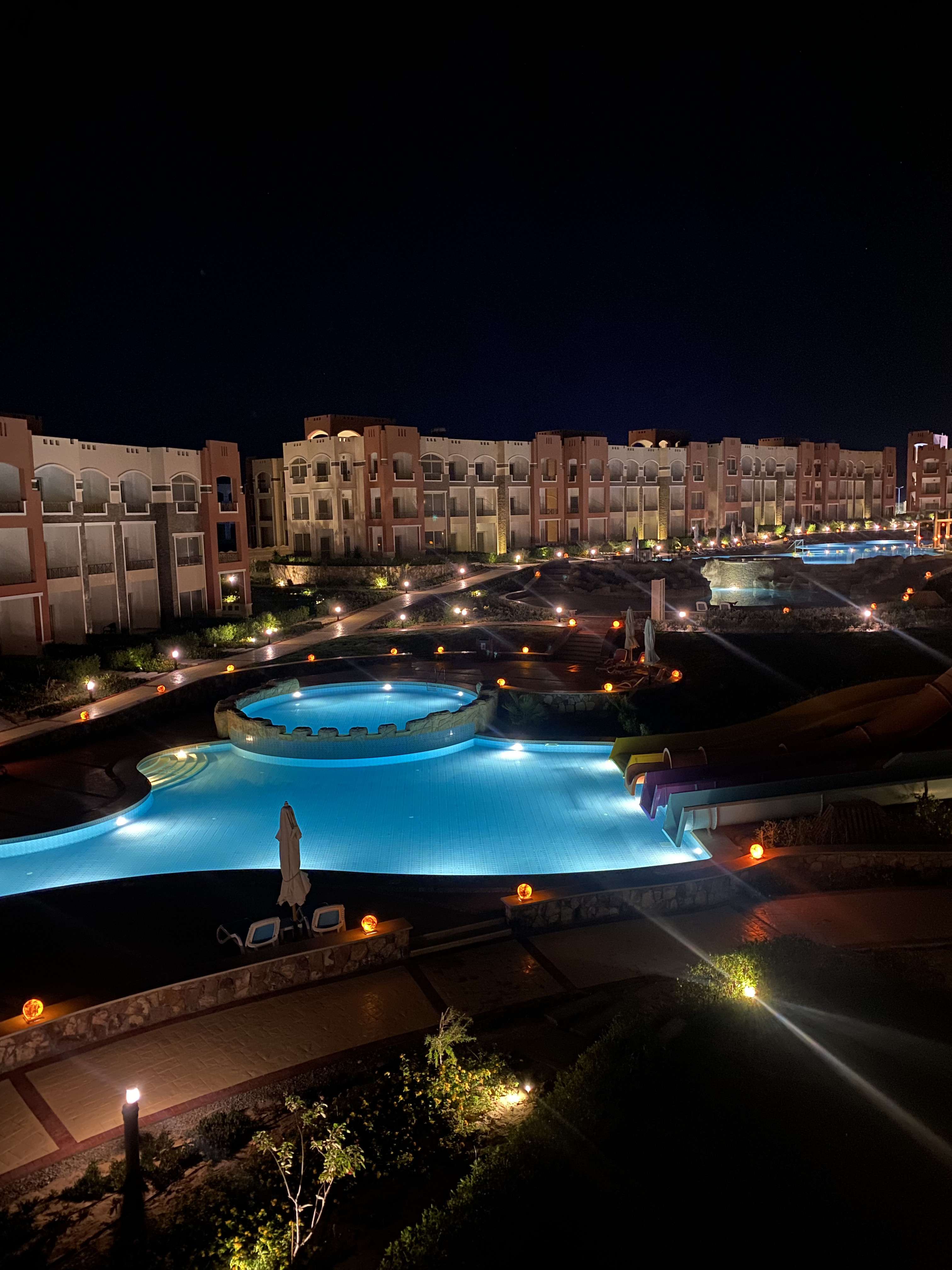 Renzo -   Property 827