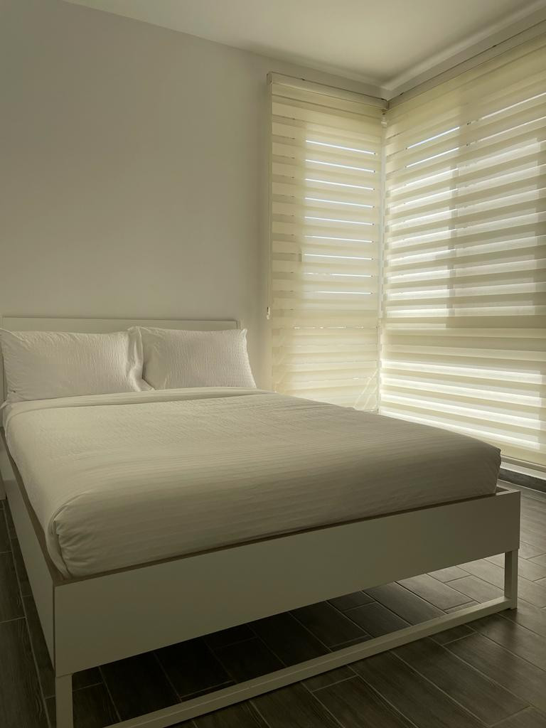 Renzo -   Property 702