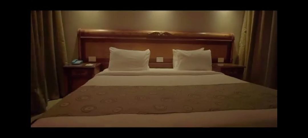 Renzo -   Single Room in Green Leaves North Coast