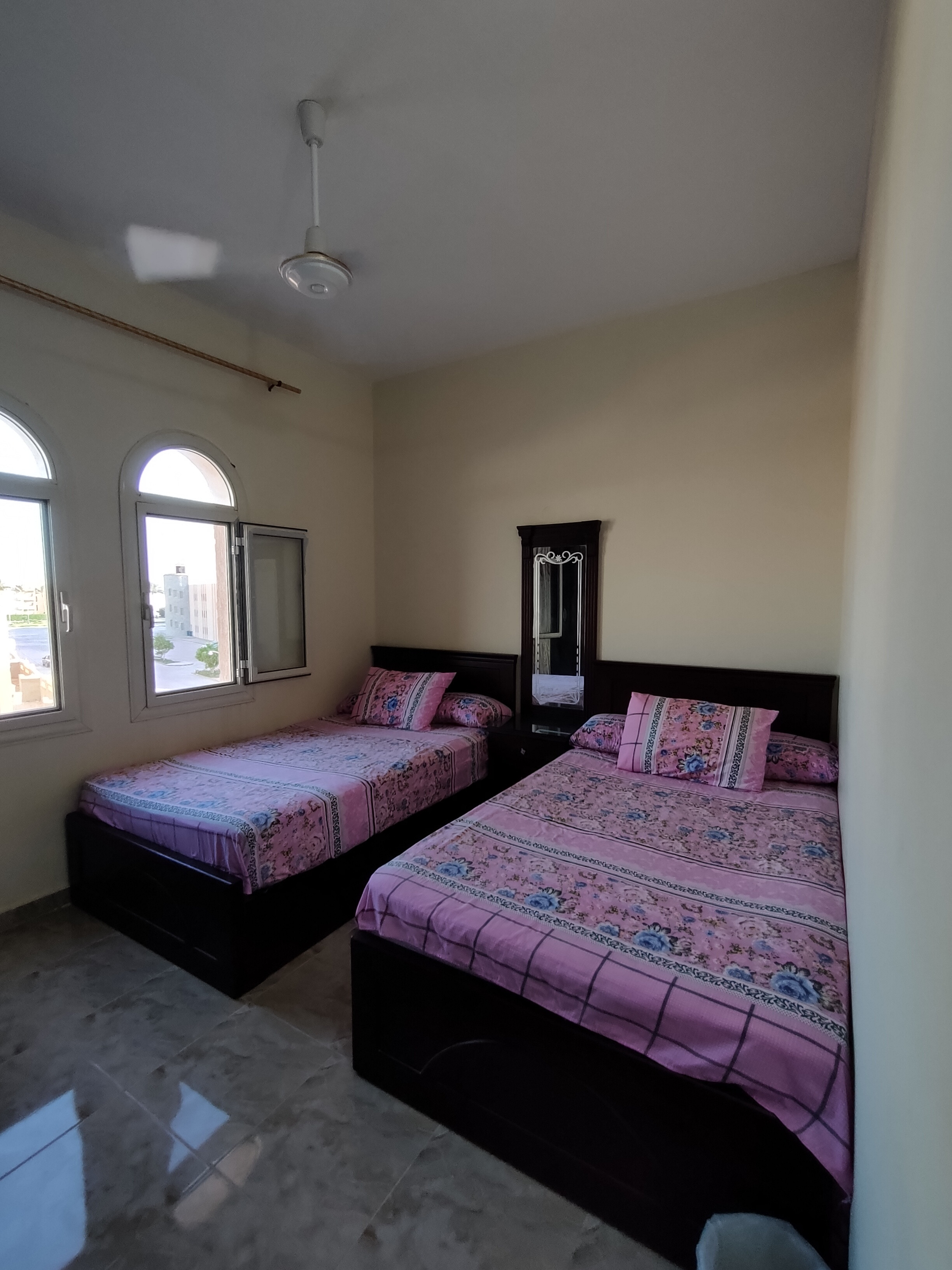 Renzo -   Nozha Beach