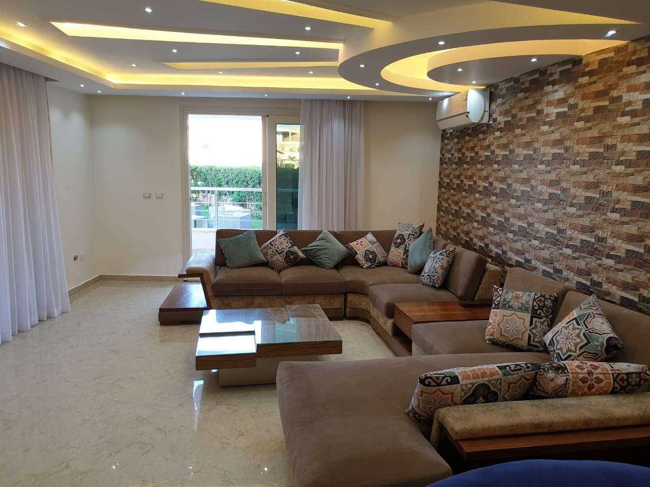 Renzo -   Property 24