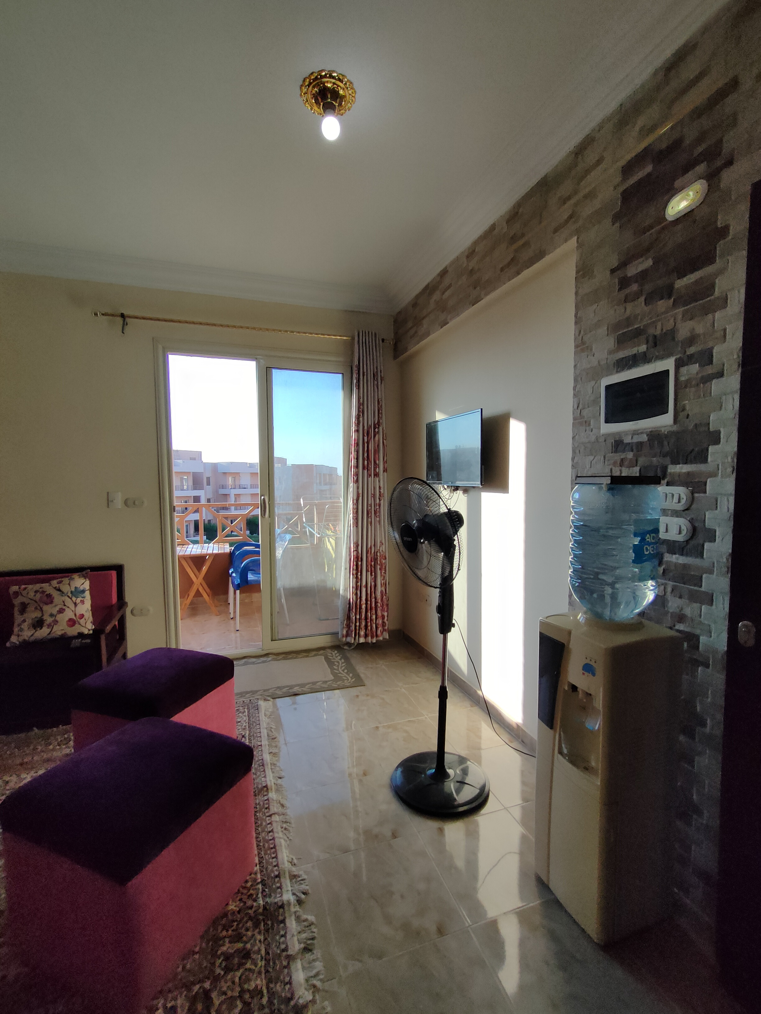 Renzo -   Nozha Beach