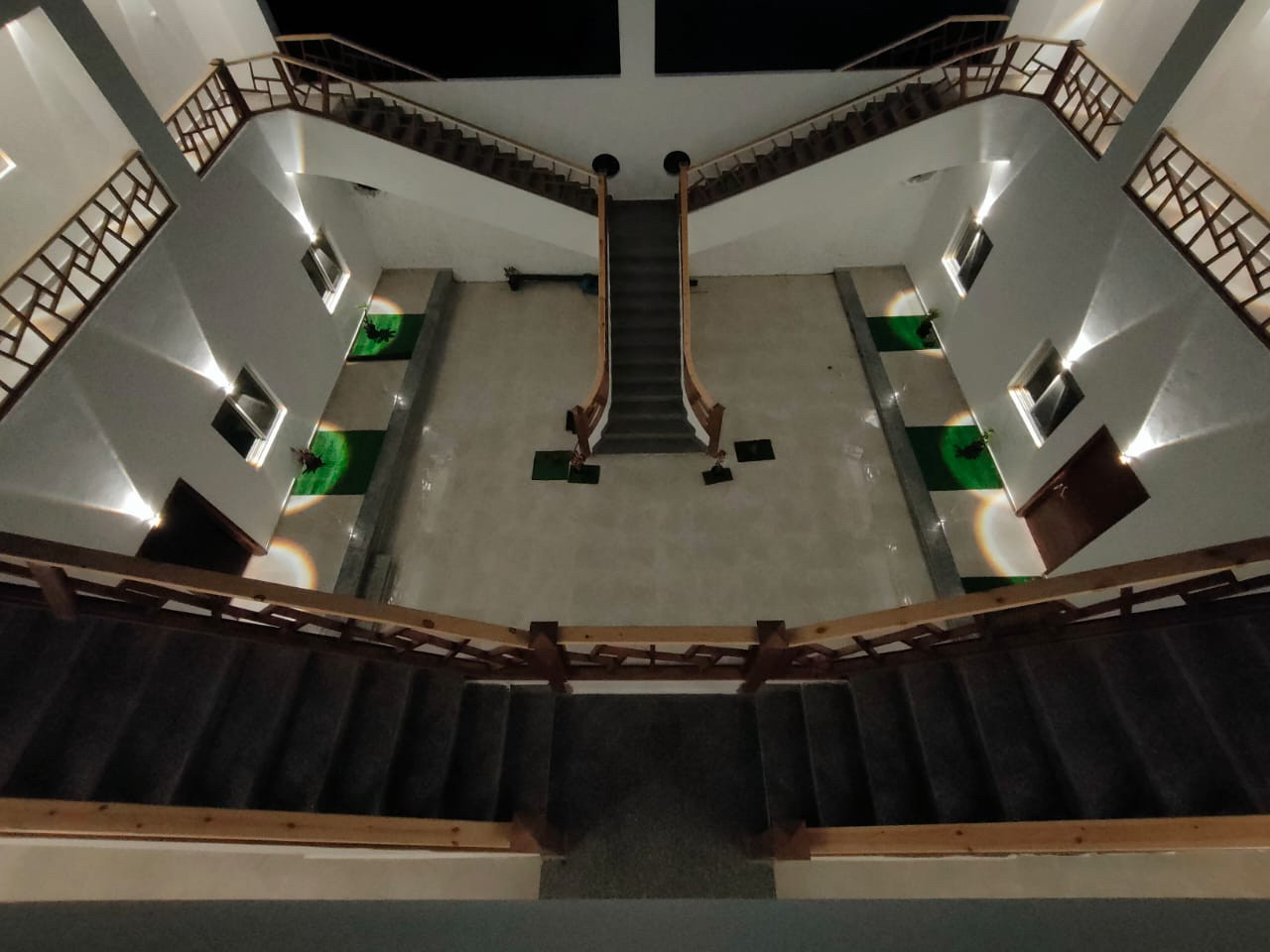 Renzo -   Property 1040