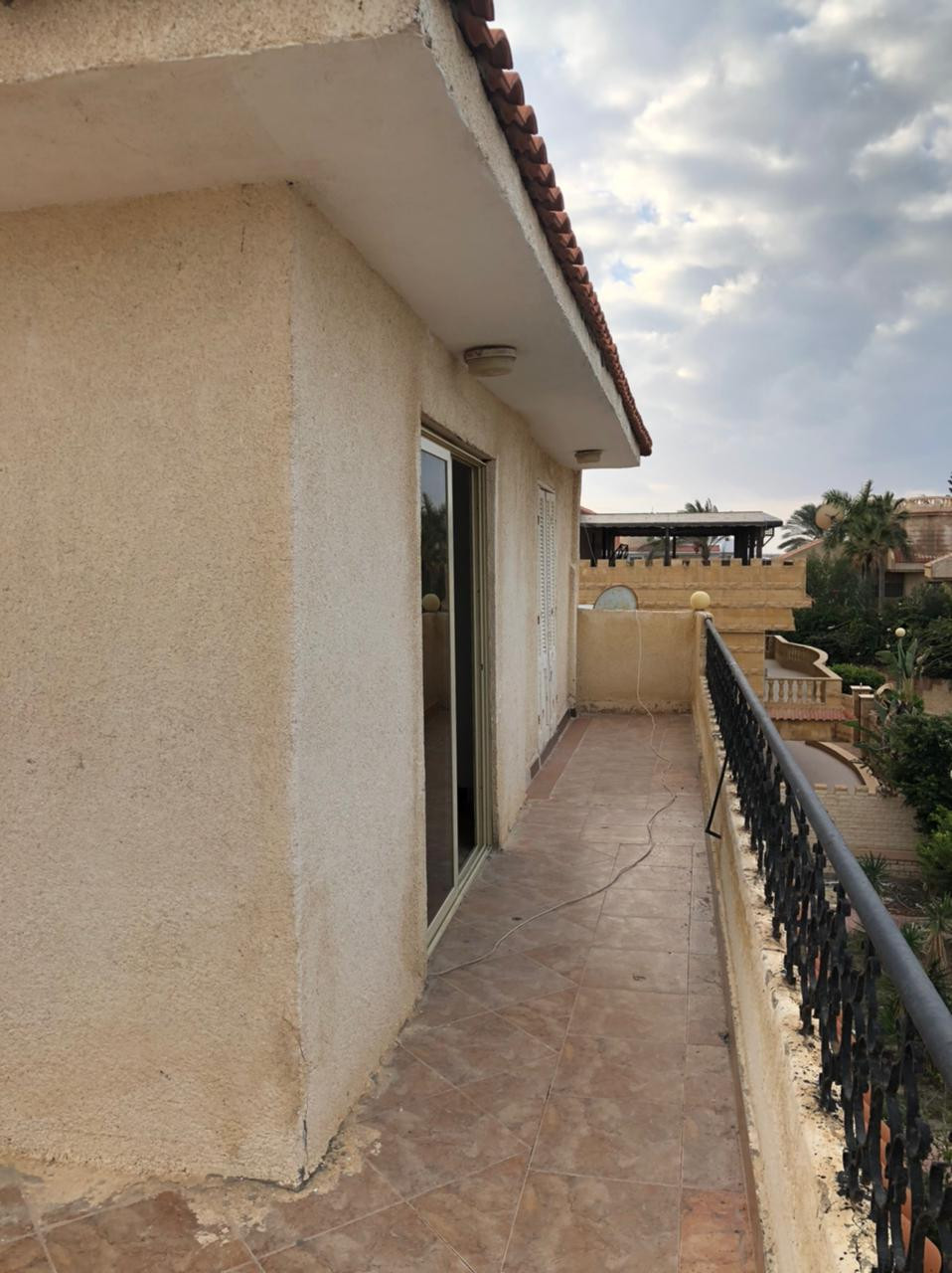 Renzo -   Property 96