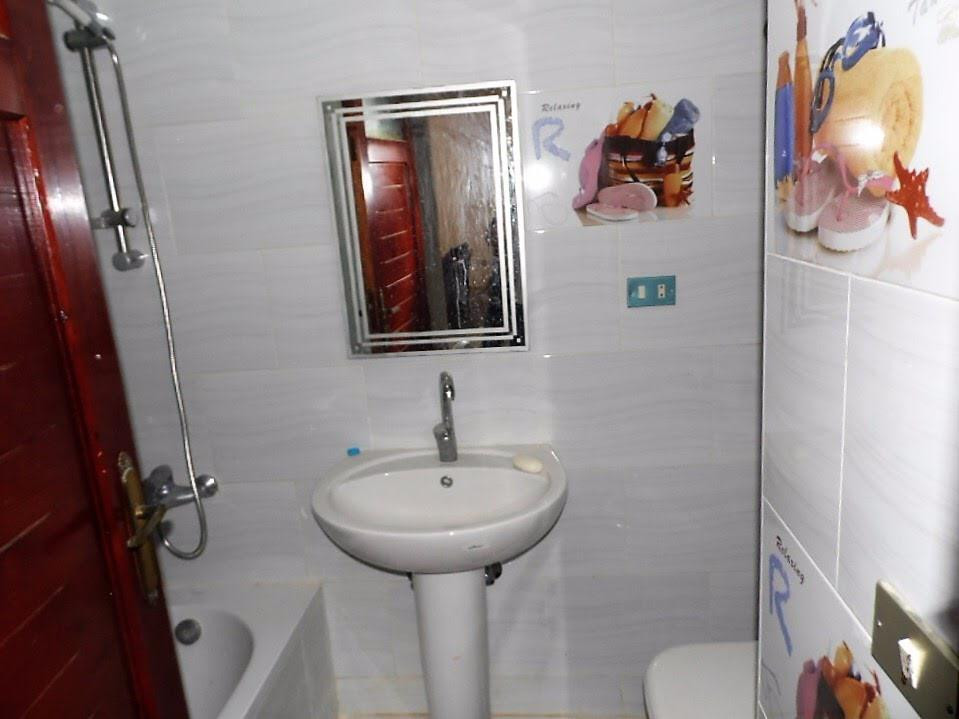 Renzo -   Property 106