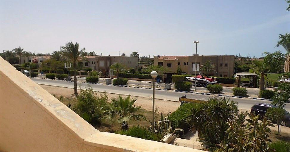 Renzo -   Property 106