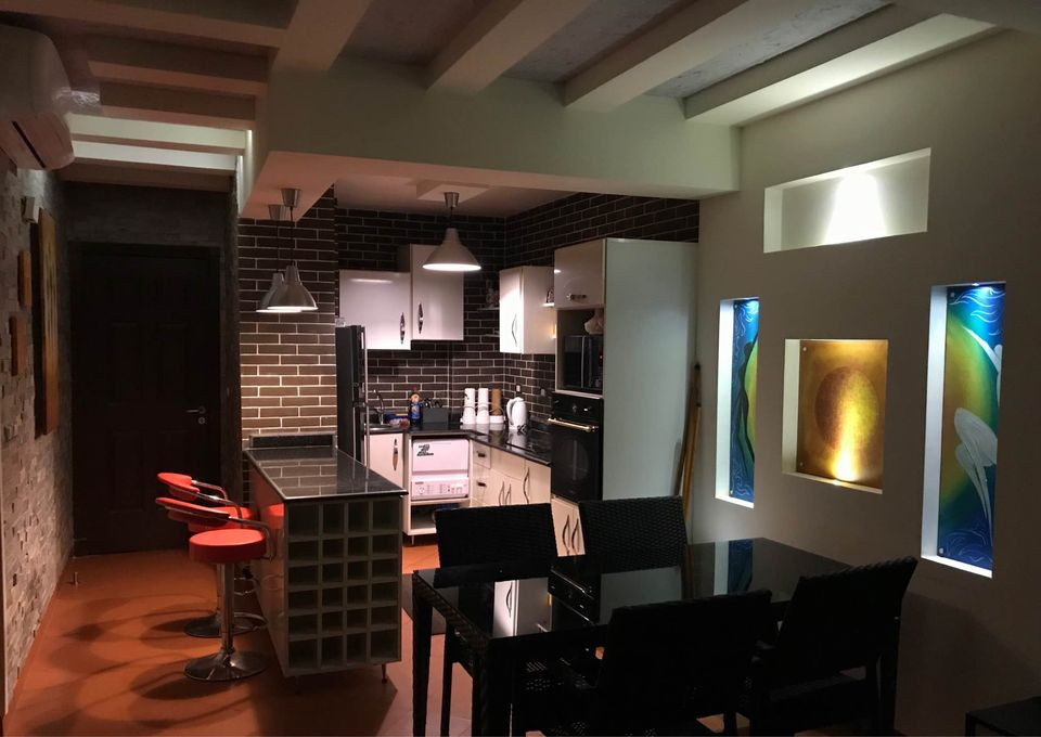 Renzo -   Property 147