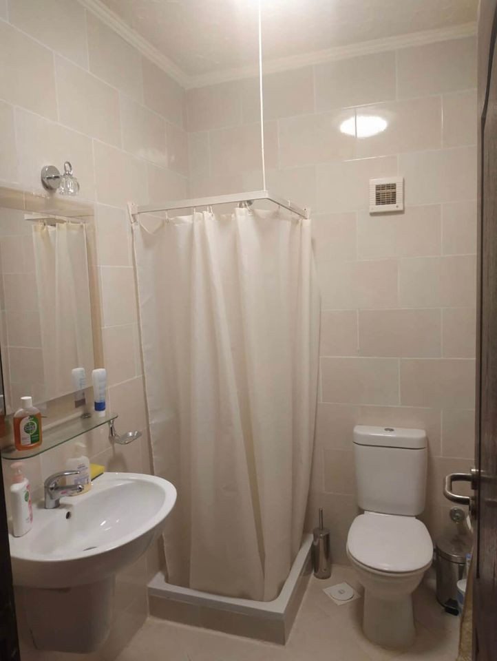 Renzo -   Property 147