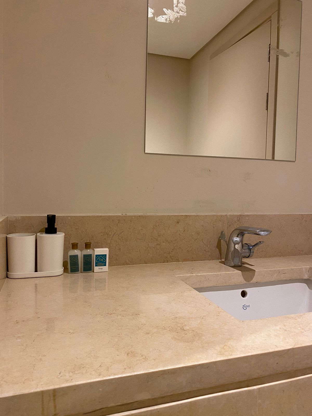 Renzo -   Property 187