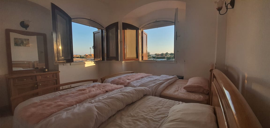 Renzo -   Property 190