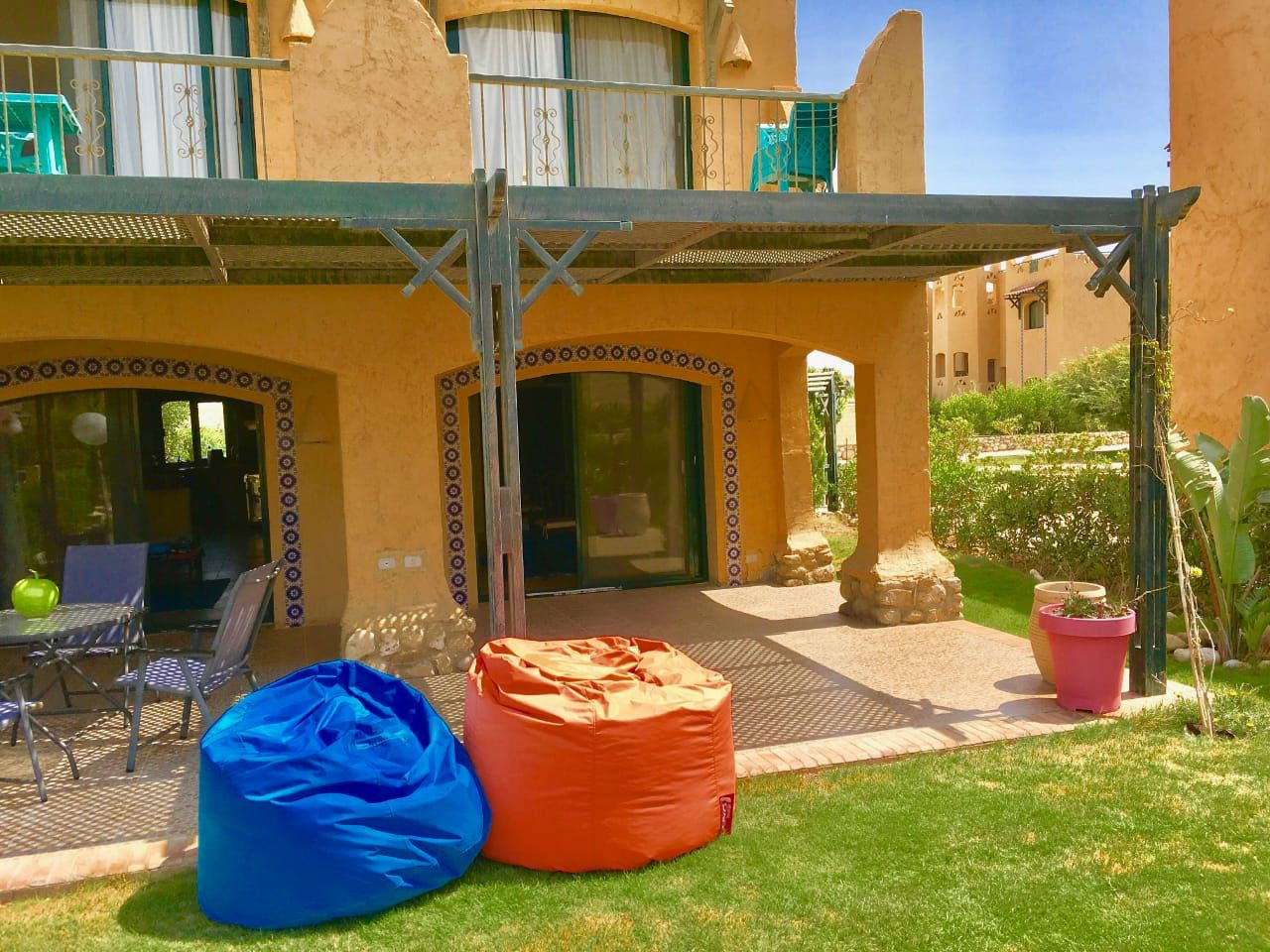 Renzo -   Property 270