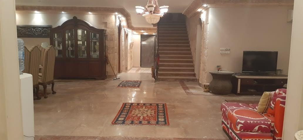 Renzo -   Property 300