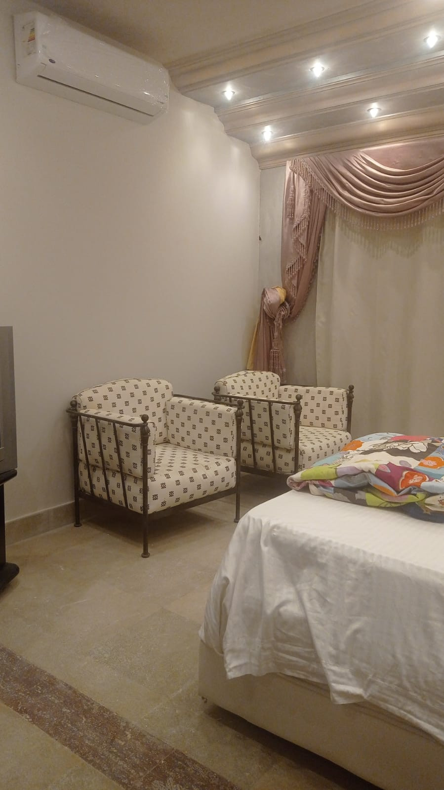 Renzo -   Property 300