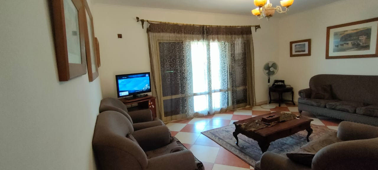 Renzo -   Property 301