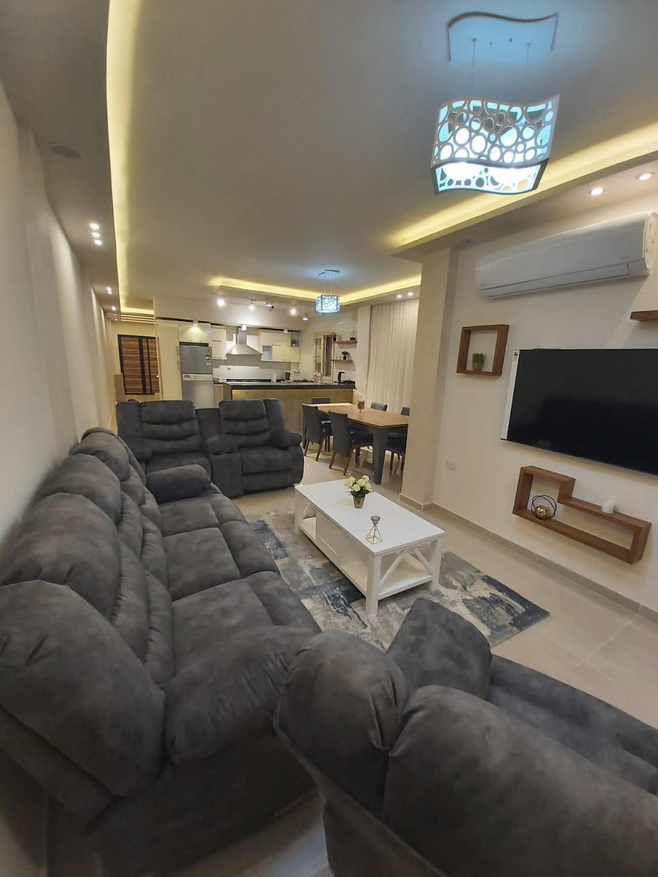 Renzo -   Property 306