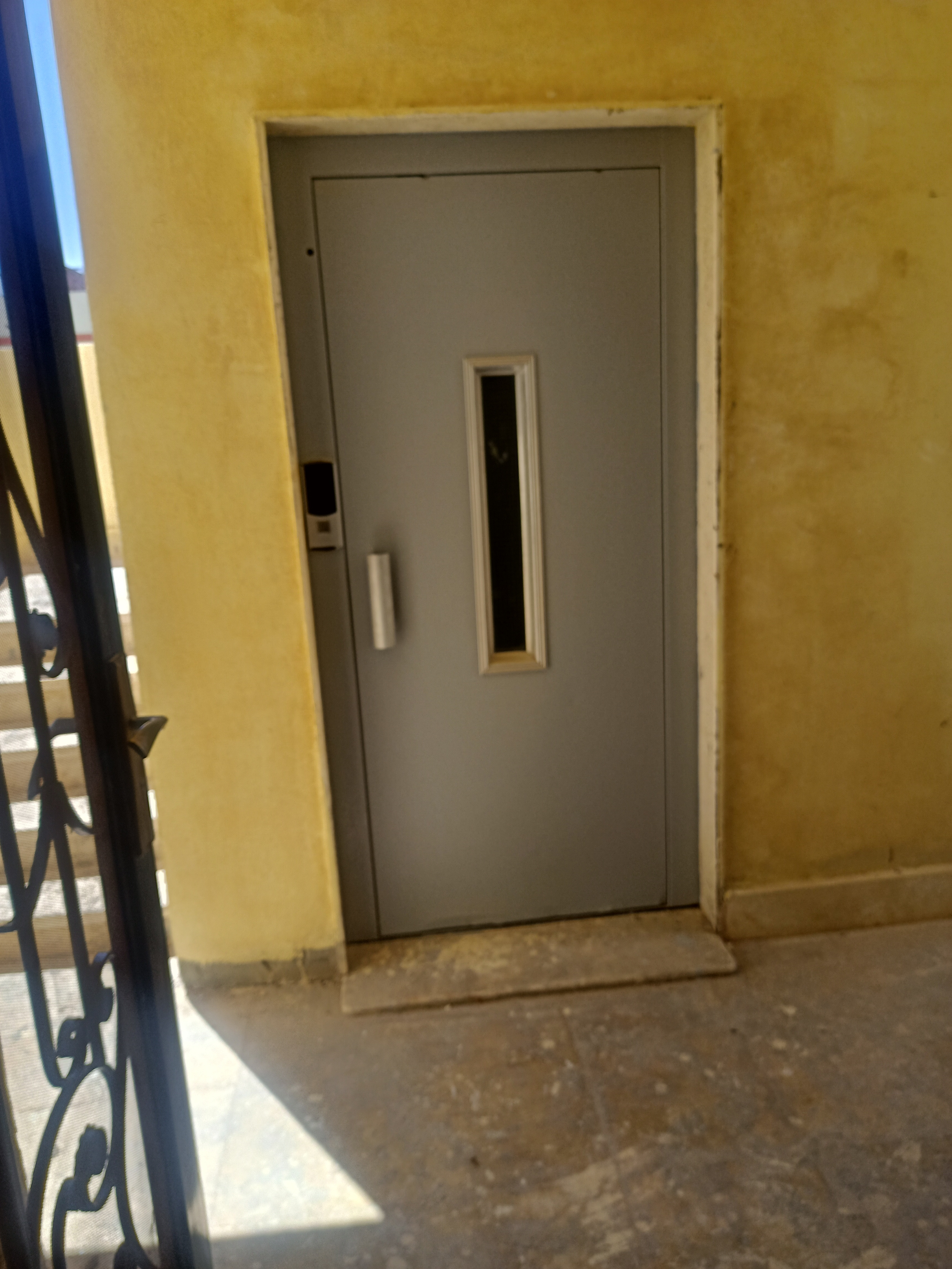 Renzo -   Property 310