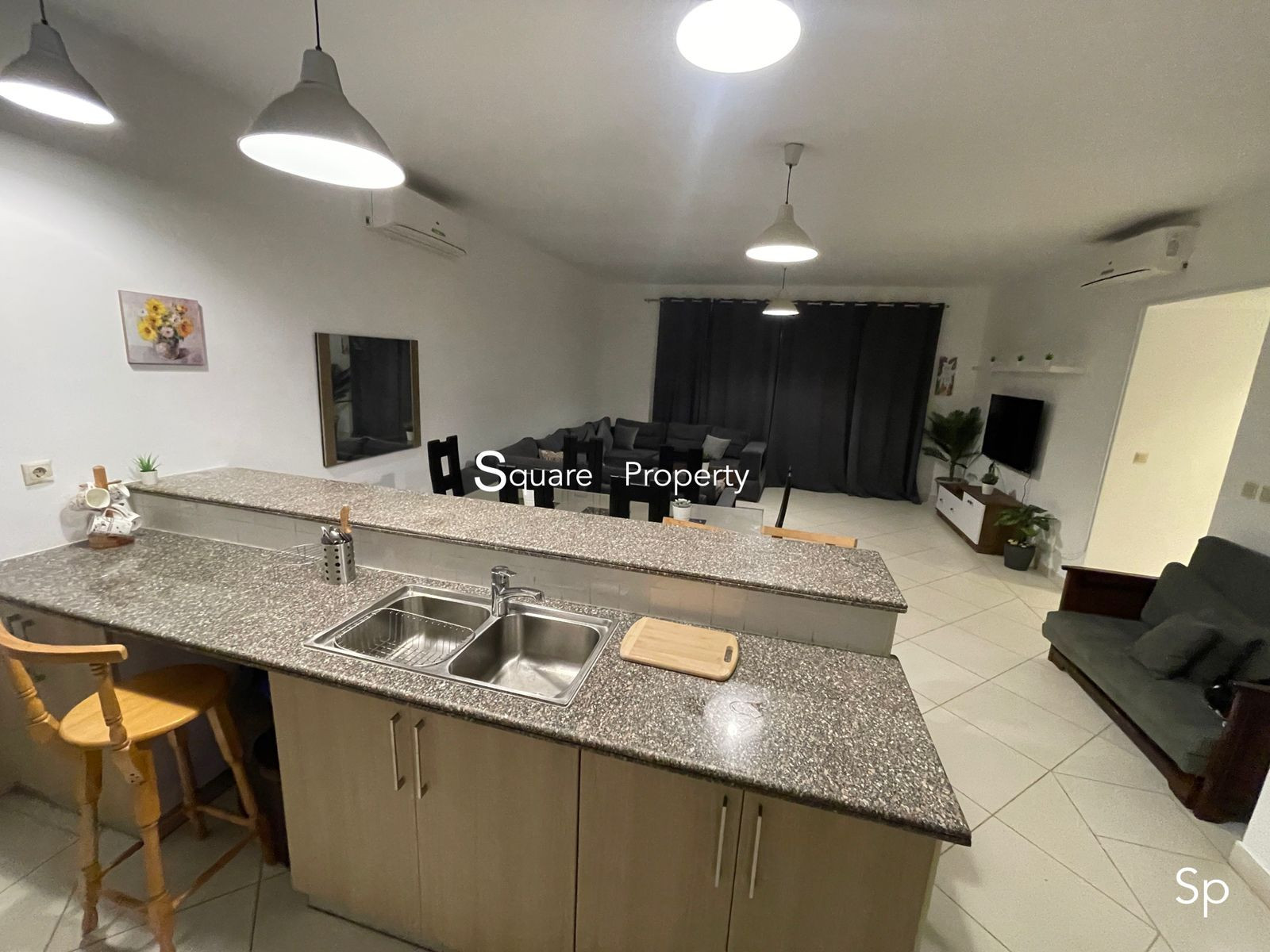 Renzo -   Property 343