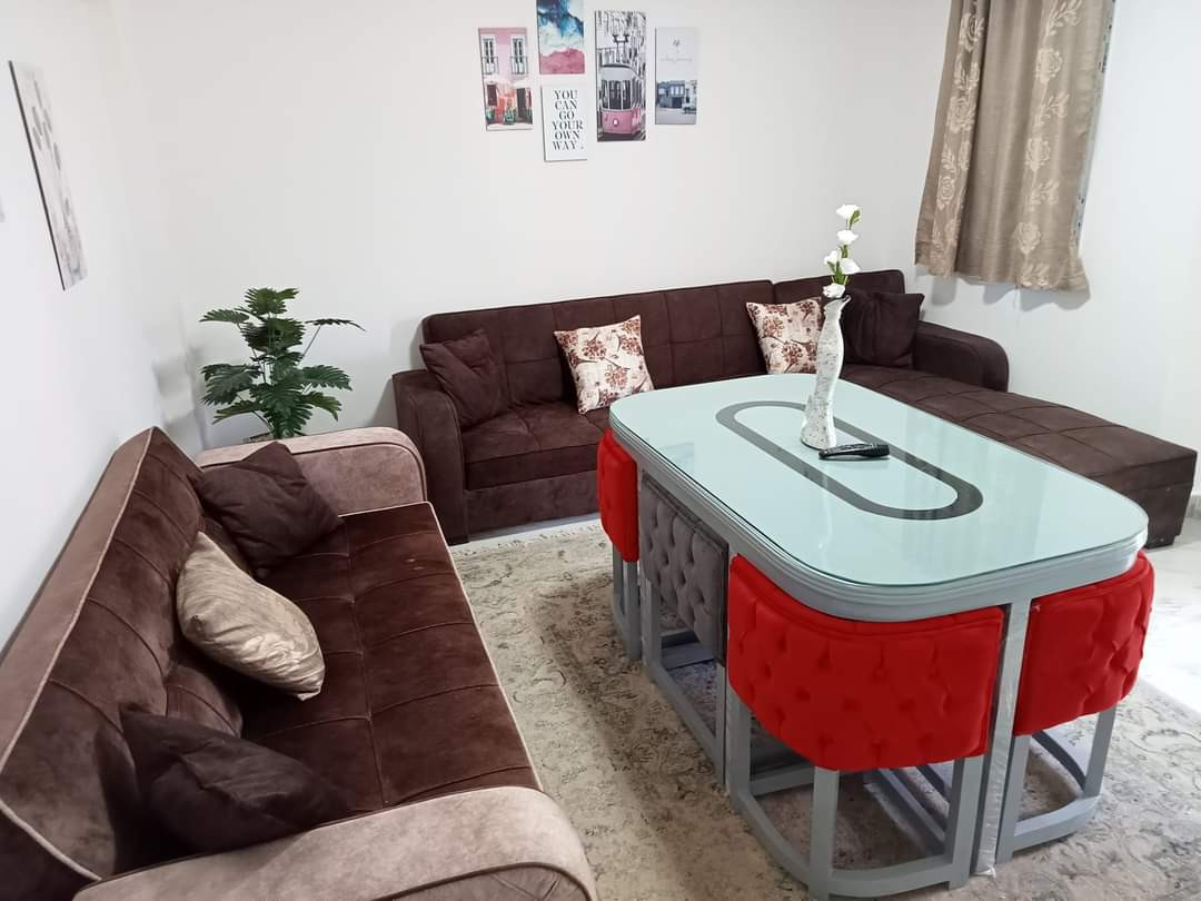 Renzo -   Property 500